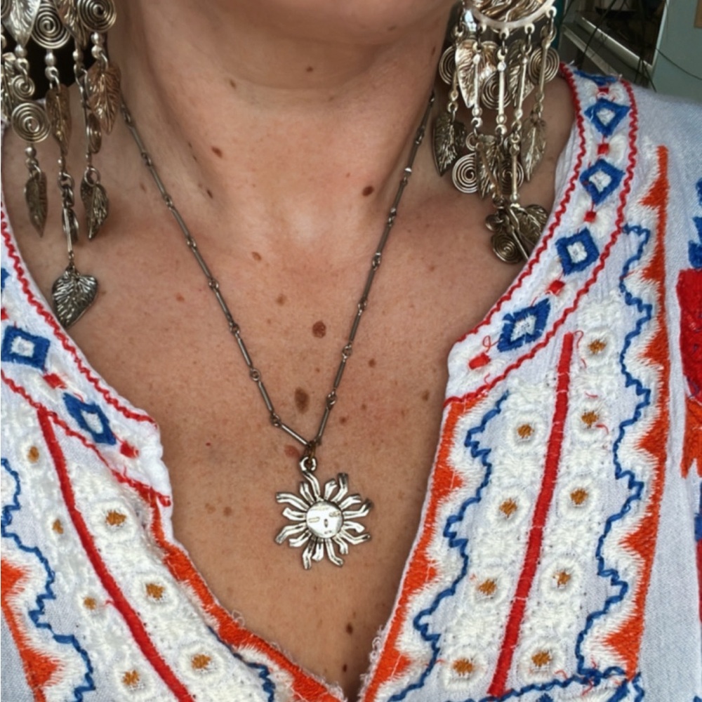 VINTAGE SUN WITH FACE PENDANT NECKLACE CHAIN MEXICAN AZTEC ZUNI SUNFACE